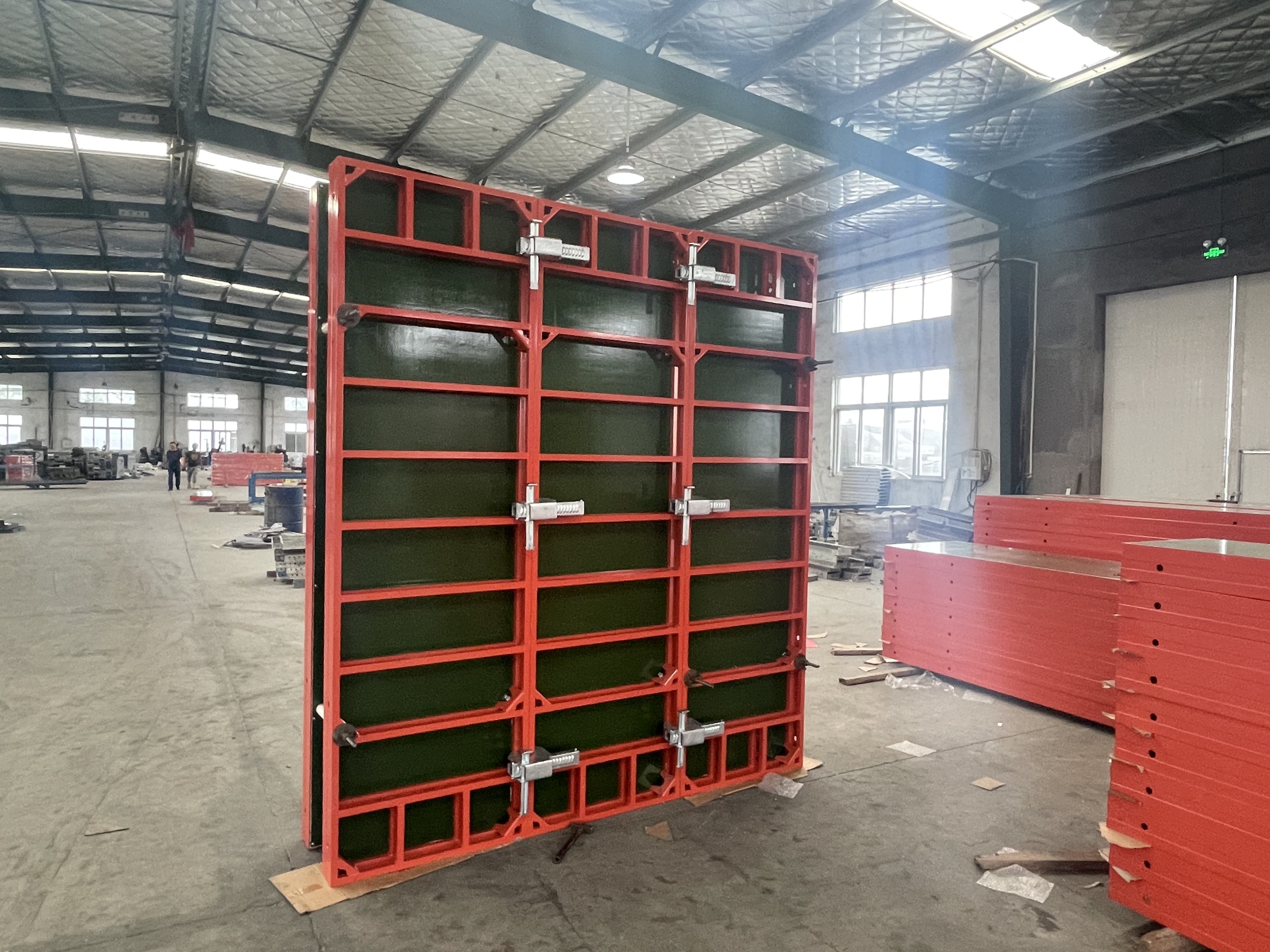 기둥 및 벽 구조를위한 알루미늄 프레임 형태 : 포괄적 인 가이드