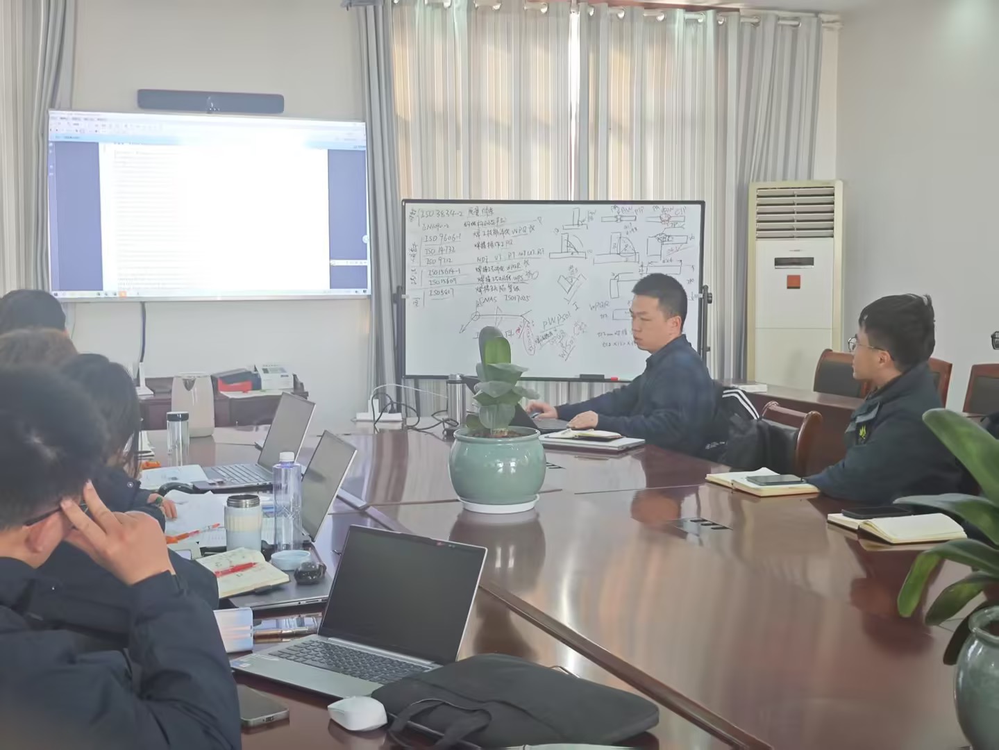 770EB3A78F589B2A60CAAA44AA6ED0FED